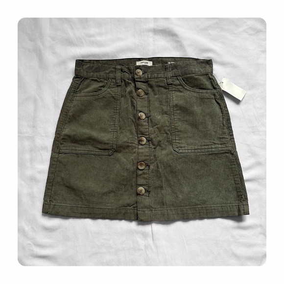 ★ NWT Kenzie High Waist Button Down Corduroy Mini Skirt - Green ★ - Picture 4 of 14